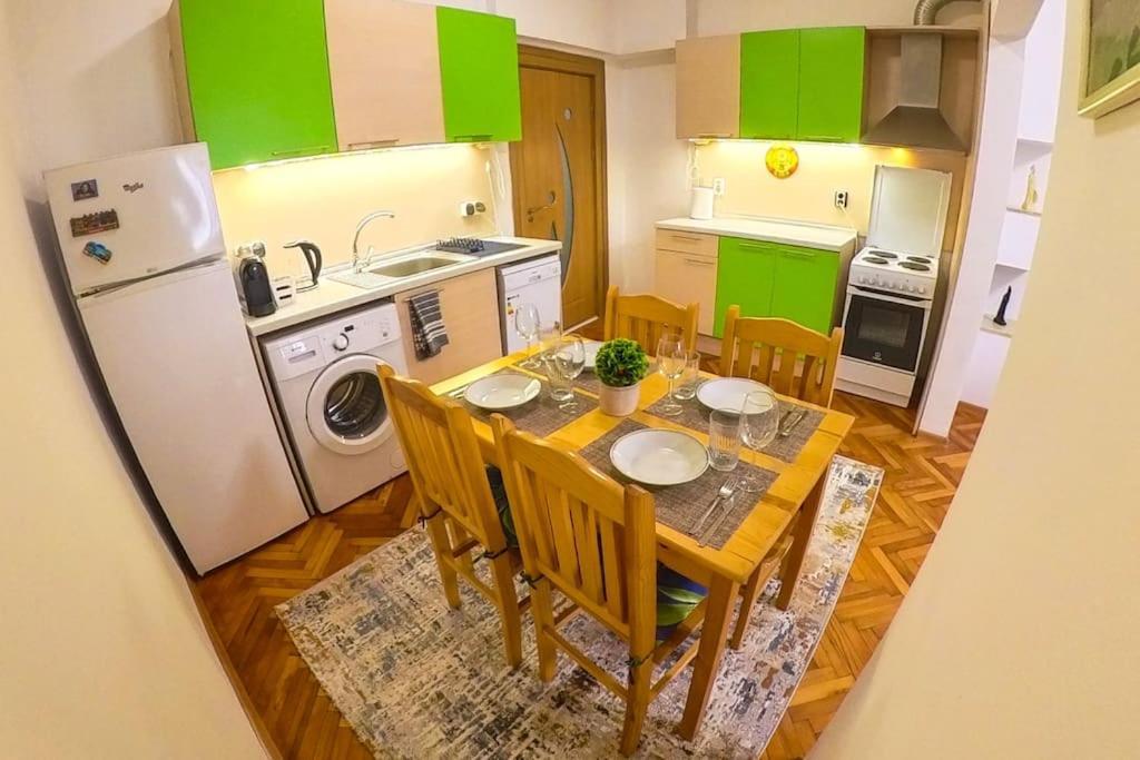 The Green Apartment In The Heart Of Old Sofia 1Bdr Exterior photo